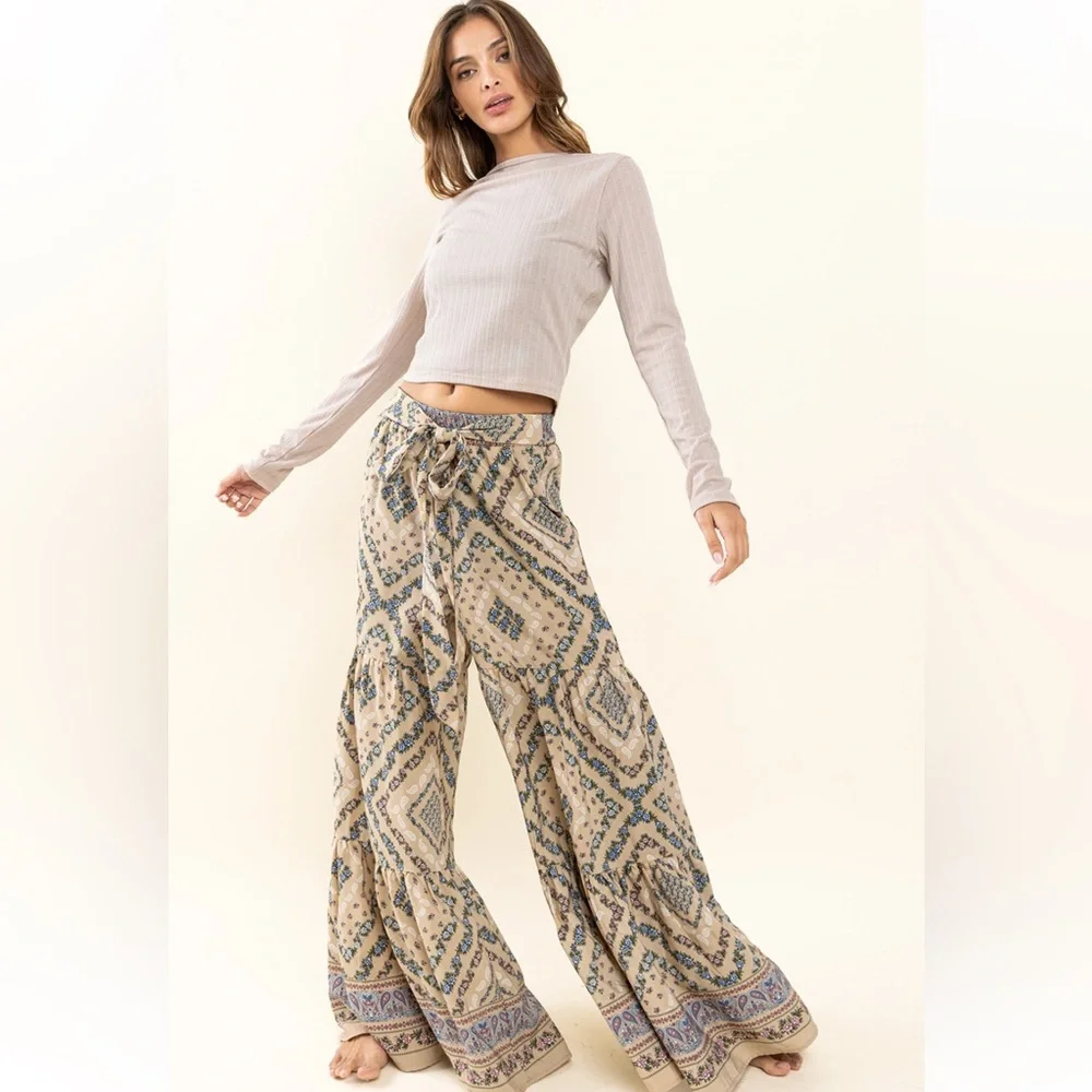 40 Floral Print Tiered Wide Pants - Picture 5 of 5
